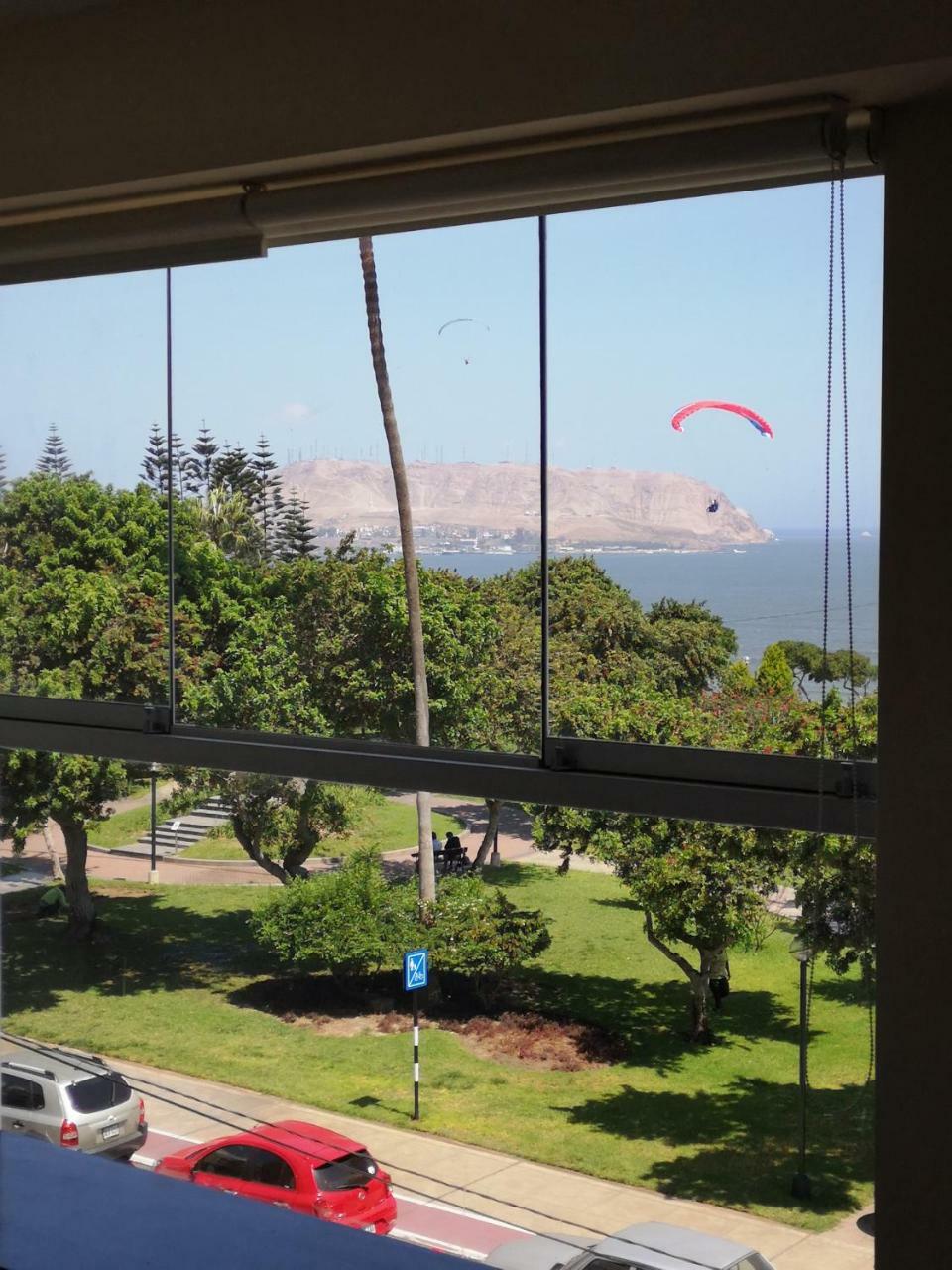 Miraflores Frente Al Mar Lima Exteriér fotografie